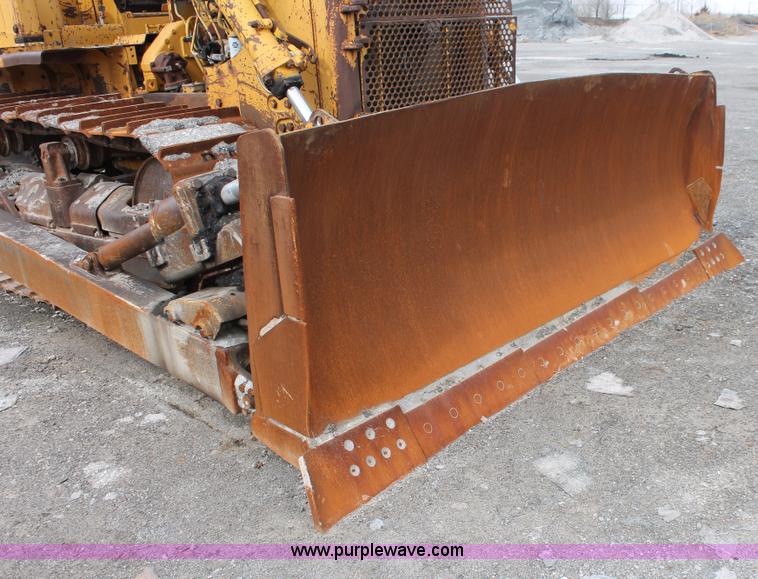 image for item E2579 1973 Caterpillar D7F dozer