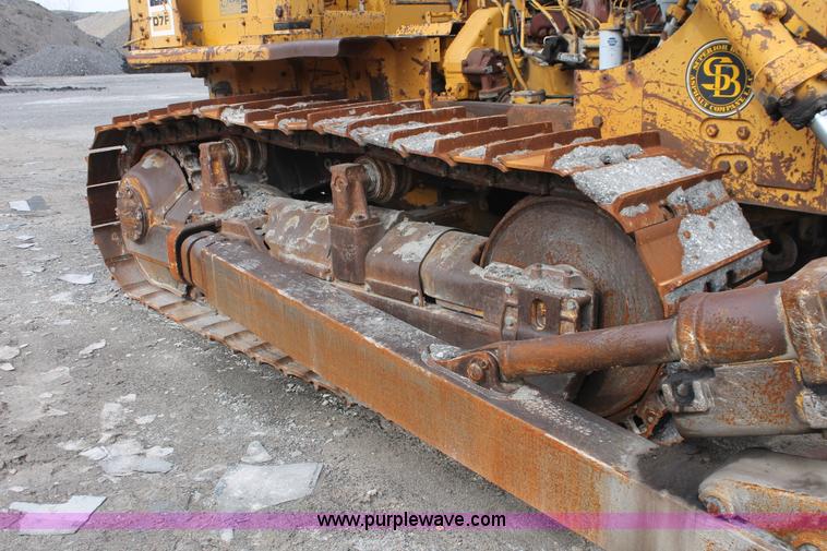 image for item E2579 1973 Caterpillar D7F dozer