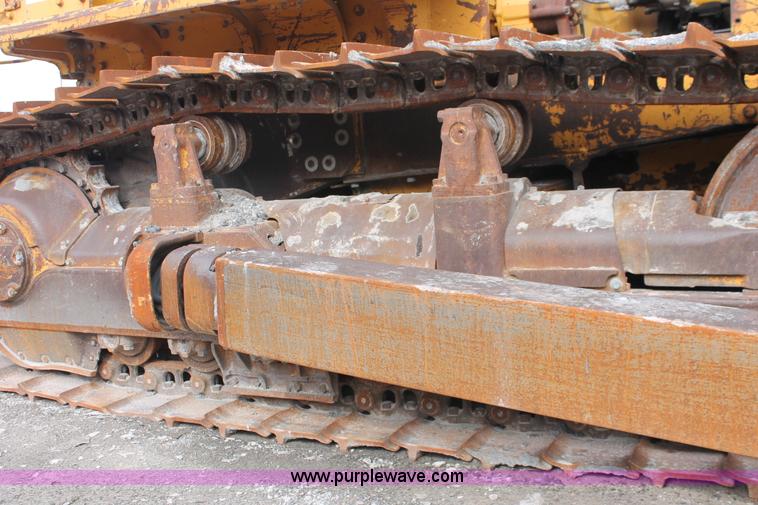 image for item E2579 1973 Caterpillar D7F dozer
