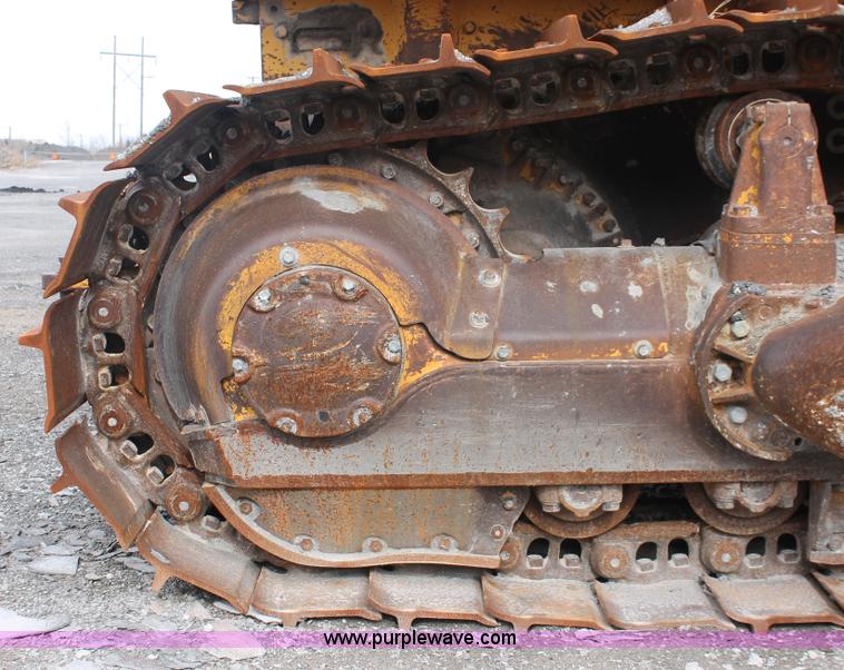 image for item E2579 1973 Caterpillar D7F dozer