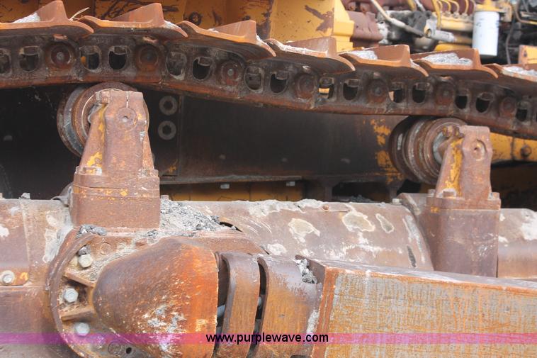 image for item E2579 1973 Caterpillar D7F dozer