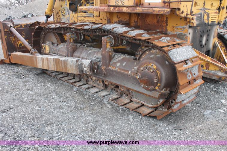 image for item E2579 1973 Caterpillar D7F dozer