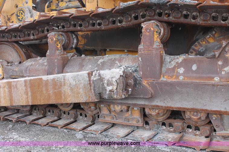 image for item E2579 1973 Caterpillar D7F dozer