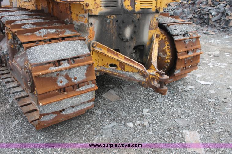 image for item E2579 1973 Caterpillar D7F dozer