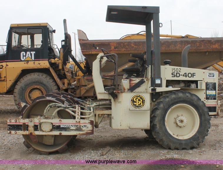 image for item E2580 1996 Ingersoll Rand SD40F padfoot compactor