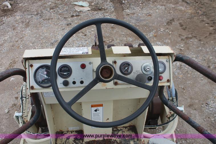 image for item E2580 1996 Ingersoll Rand SD40F padfoot compactor