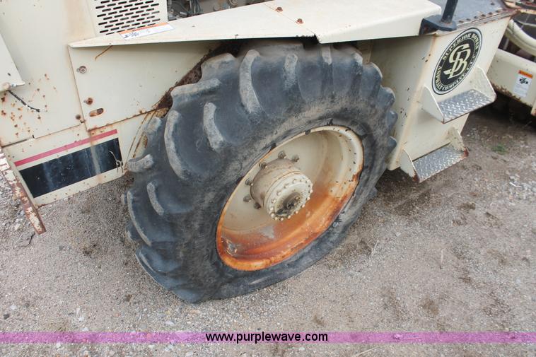 image for item E2580 1996 Ingersoll Rand SD40F padfoot compactor