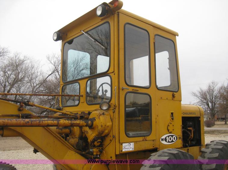 image for item E3085 Allis Chalmers M100 B series motor grader