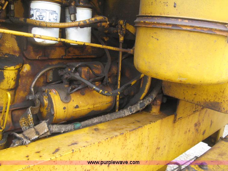 image for item E3085 Allis Chalmers M100 B series motor grader