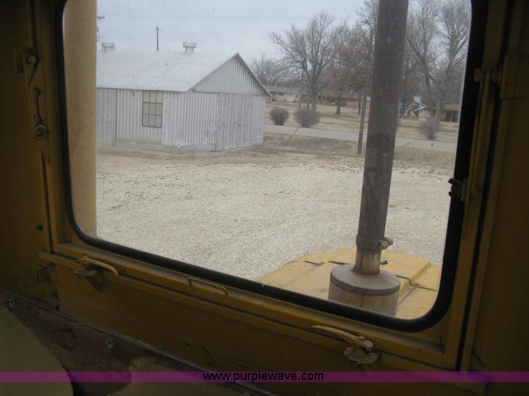 image for item E3085 Allis Chalmers M100 B series motor grader