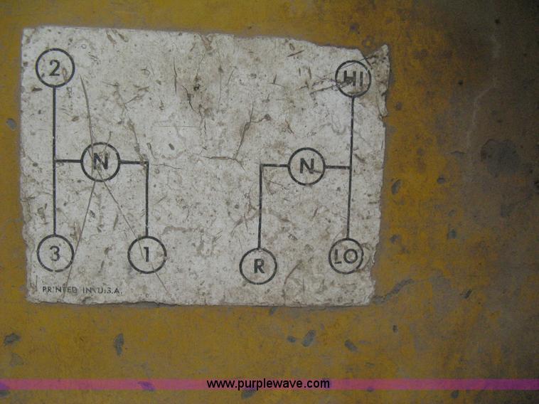 image for item E3085 Allis Chalmers M100 B series motor grader