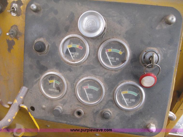 image for item E3085 Allis Chalmers M100 B series motor grader