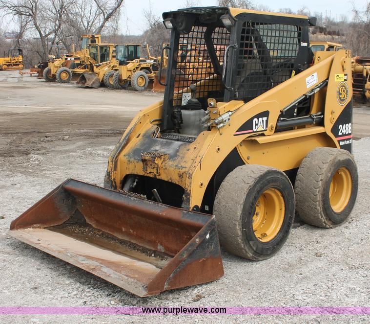 image for item E5887 2006 Caterpillar 248B Turbo skid steer