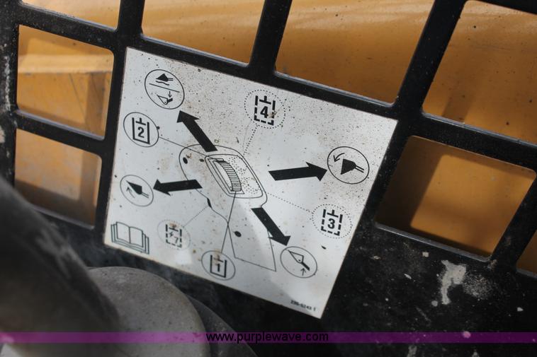 image for item E5887 2006 Caterpillar 248B Turbo skid steer