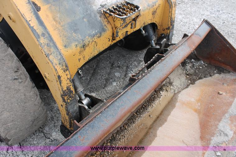 image for item E5887 2006 Caterpillar 248B Turbo skid steer