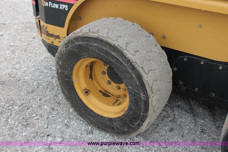 image for item E5887 2006 Caterpillar 248B Turbo skid steer