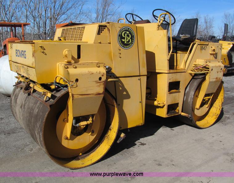 image for item E5888 Bomag BW157AD articulating roller