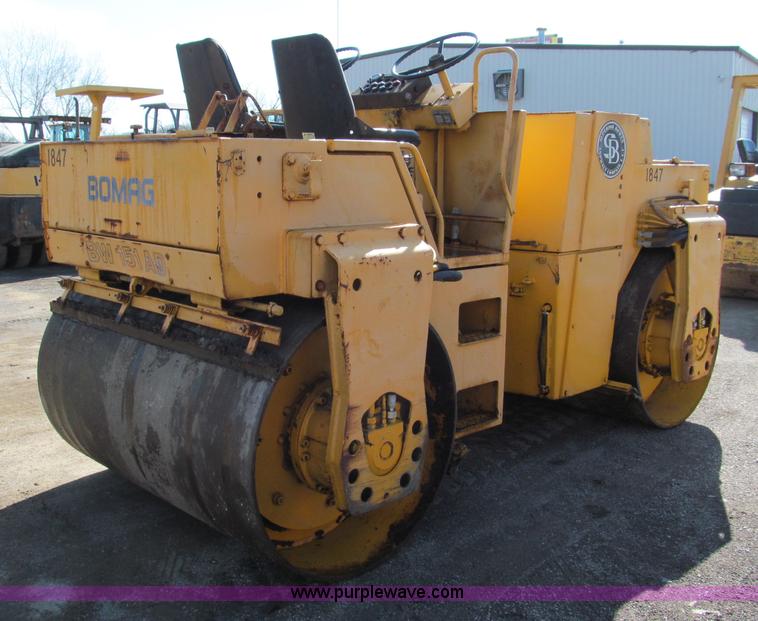 image for item E5888 Bomag BW157AD articulating roller