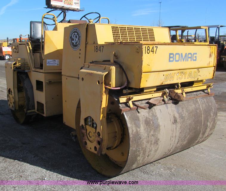 image for item E5888 Bomag BW157AD articulating roller