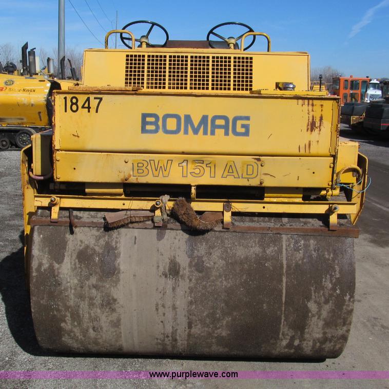 image for item E5888 Bomag BW157AD articulating roller