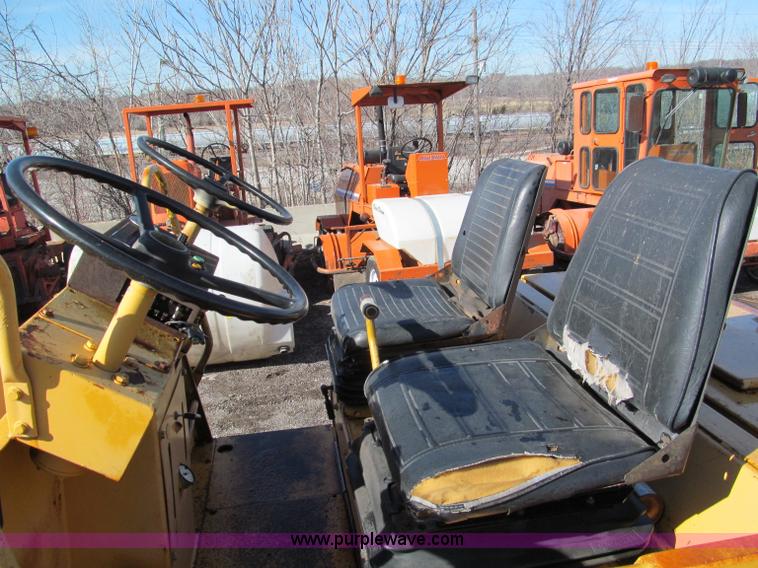 image for item E5888 Bomag BW157AD articulating roller