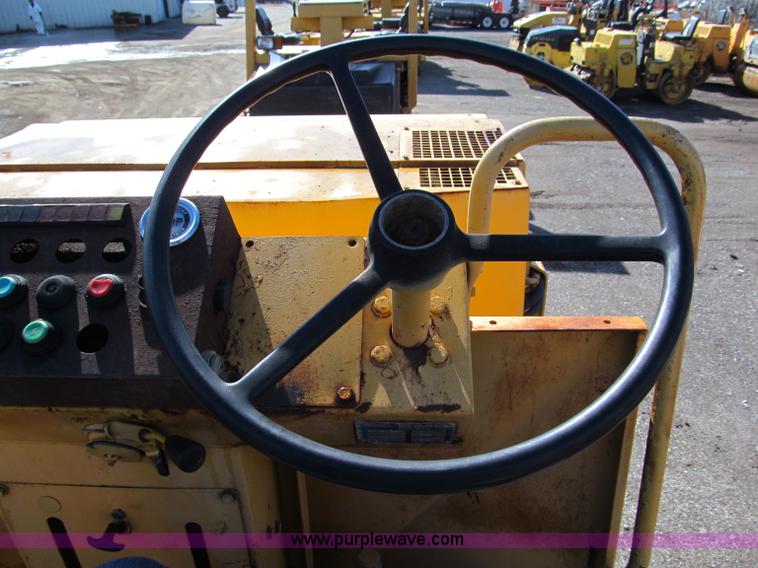 image for item E5888 Bomag BW157AD articulating roller