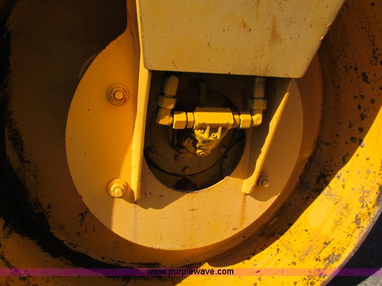 image for item E5888 Bomag BW157AD articulating roller