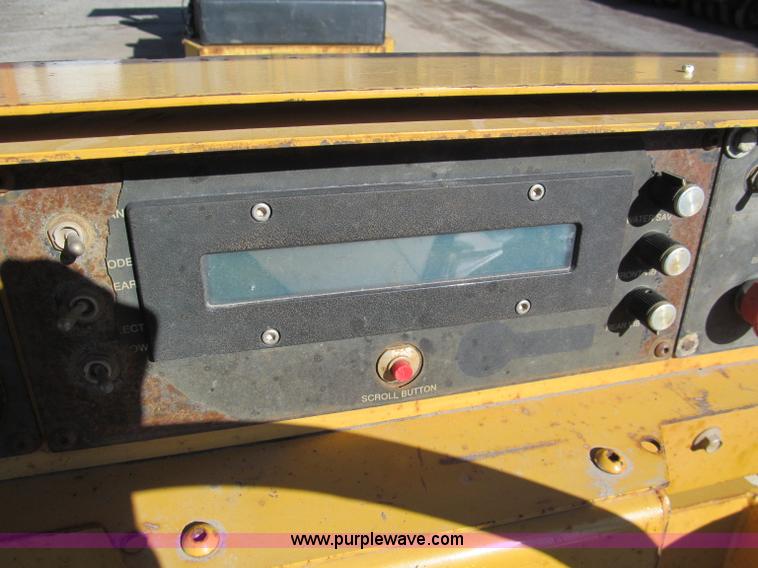 image for item E5889 Hypac articulating vibratory roller