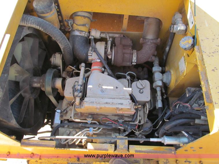 image for item E5889 Hypac articulating vibratory roller