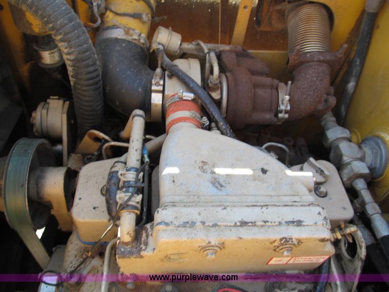 image for item E5889 Hypac articulating vibratory roller