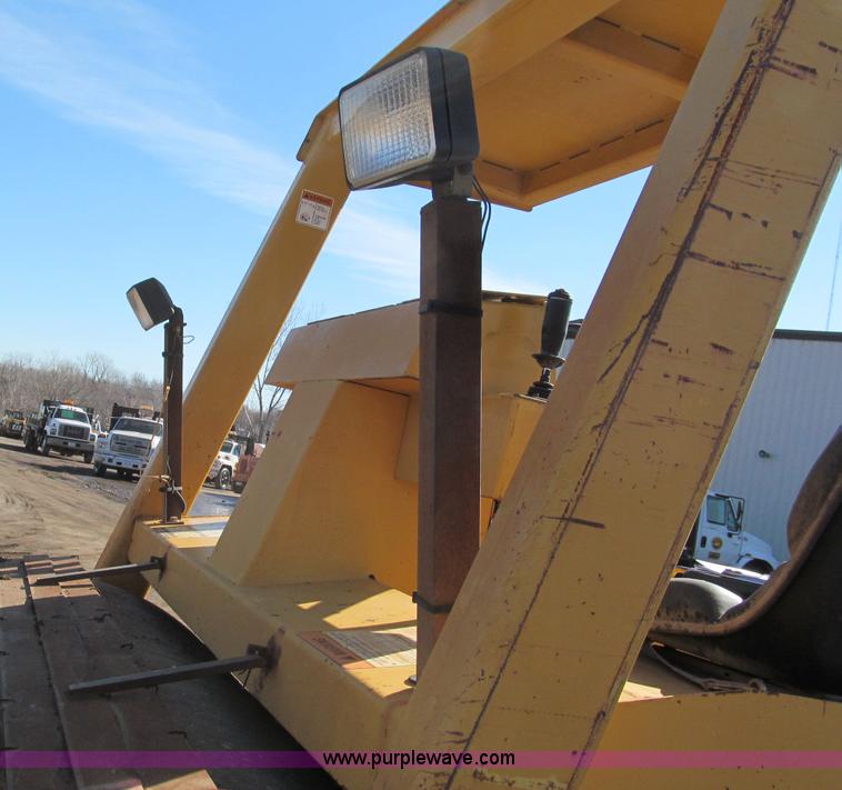 image for item E5889 Hypac articulating vibratory roller