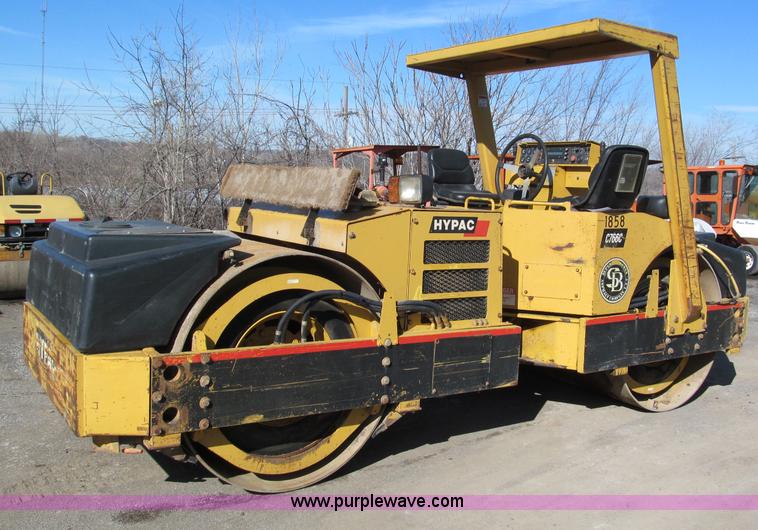 image for item E5890 Hypac C766C articulating vibratory roller