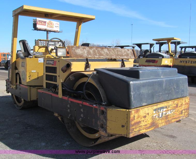 image for item E5890 Hypac C766C articulating vibratory roller