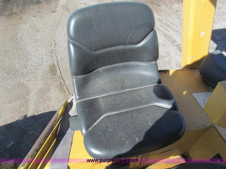 image for item E5890 Hypac C766C articulating vibratory roller