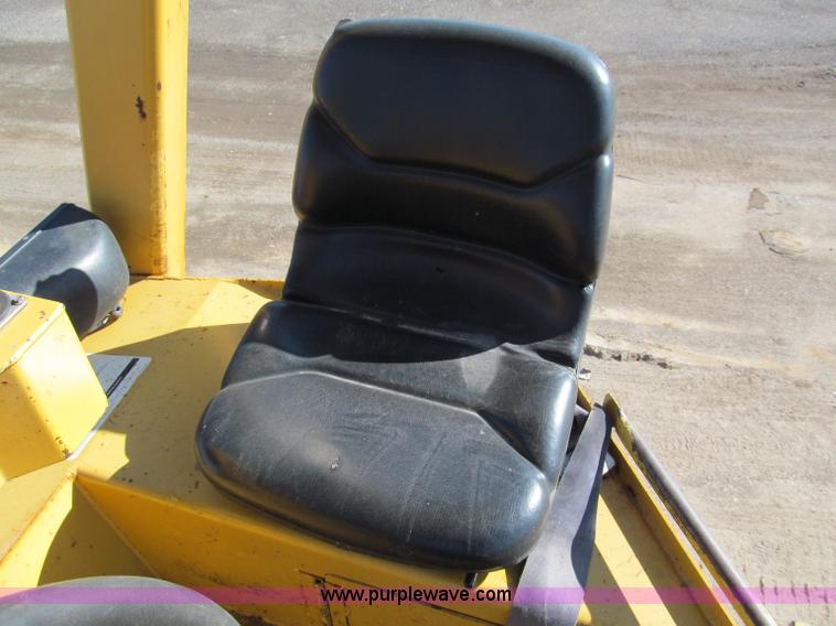 image for item E5890 Hypac C766C articulating vibratory roller