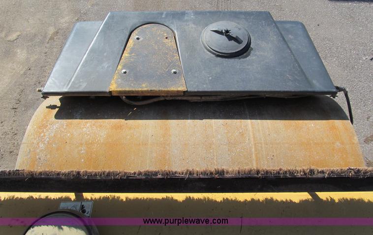 image for item E5890 Hypac C766C articulating vibratory roller
