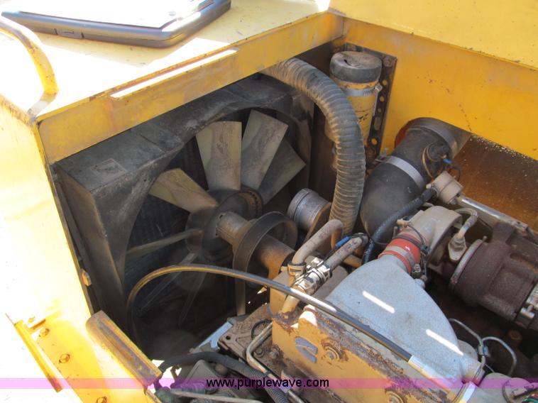 image for item E5890 Hypac C766C articulating vibratory roller