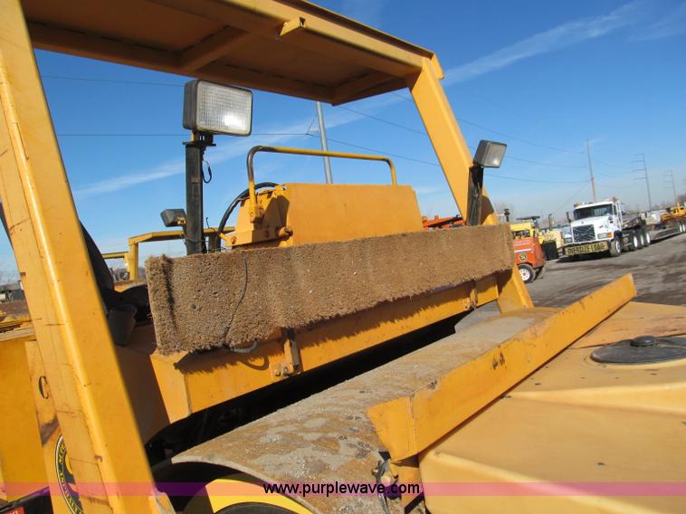 image for item E5891 Hypac C778A articulating vibratory roller