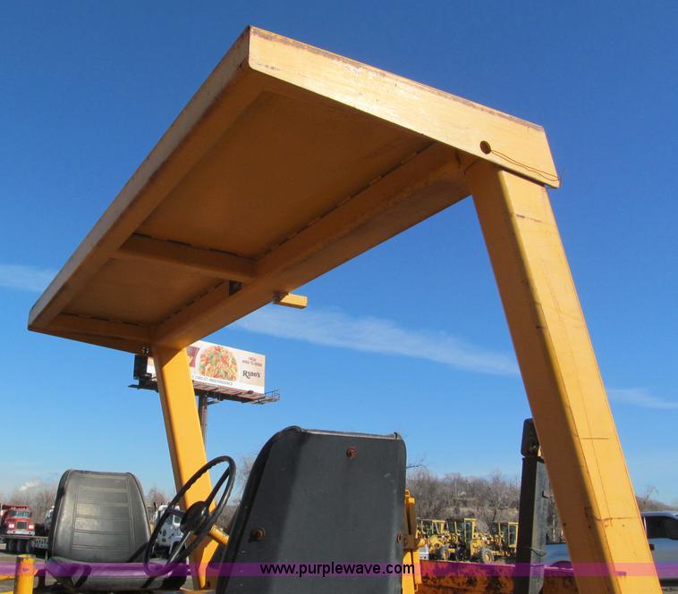 image for item E5891 Hypac C778A articulating vibratory roller