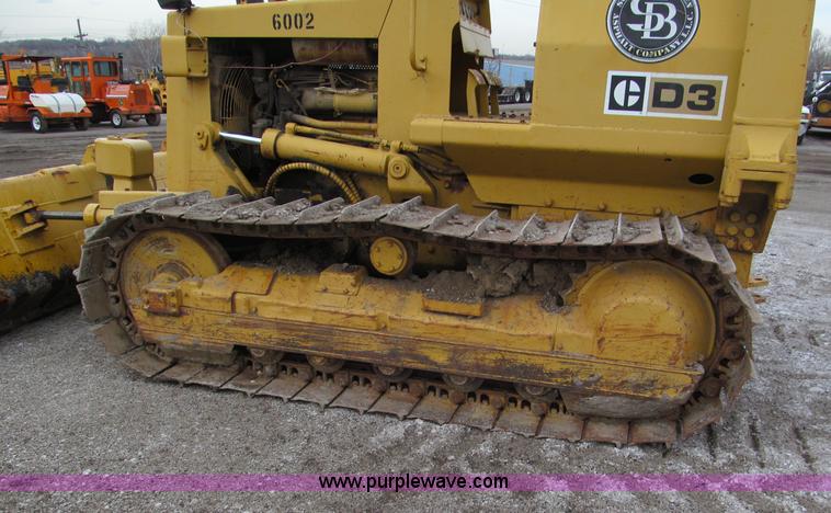 image for item E5892 1975 Caterpillar D3 crawler dozer