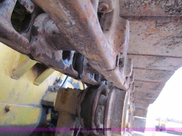 image for item E5892 1975 Caterpillar D3 crawler dozer