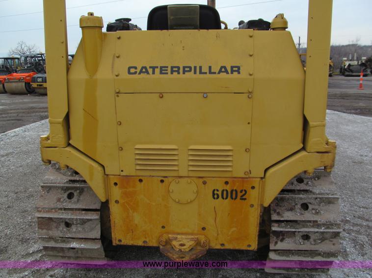 image for item E5892 1975 Caterpillar D3 crawler dozer