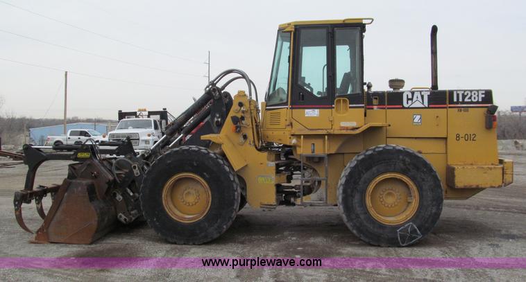 image for item E5893 1994 Caterpillar IT28F  articulating wheel loader