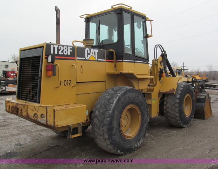 image for item E5893 1994 Caterpillar IT28F  articulating wheel loader