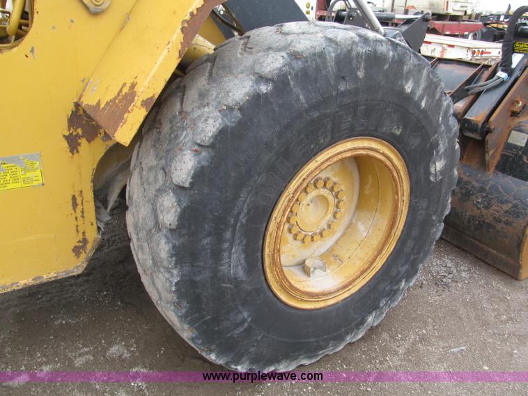 image for item E5893 1994 Caterpillar IT28F  articulating wheel loader