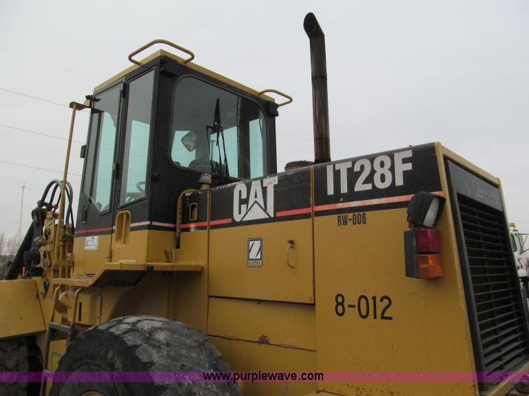 image for item E5893 1994 Caterpillar IT28F  articulating wheel loader