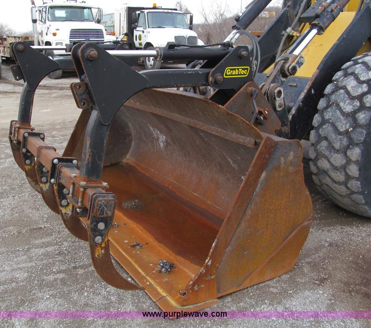 image for item E5893 1994 Caterpillar IT28F  articulating wheel loader