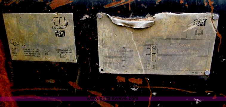 image for item E5893 1994 Caterpillar IT28F  articulating wheel loader