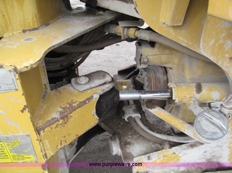 image for item E5893 1994 Caterpillar IT28F  articulating wheel loader
