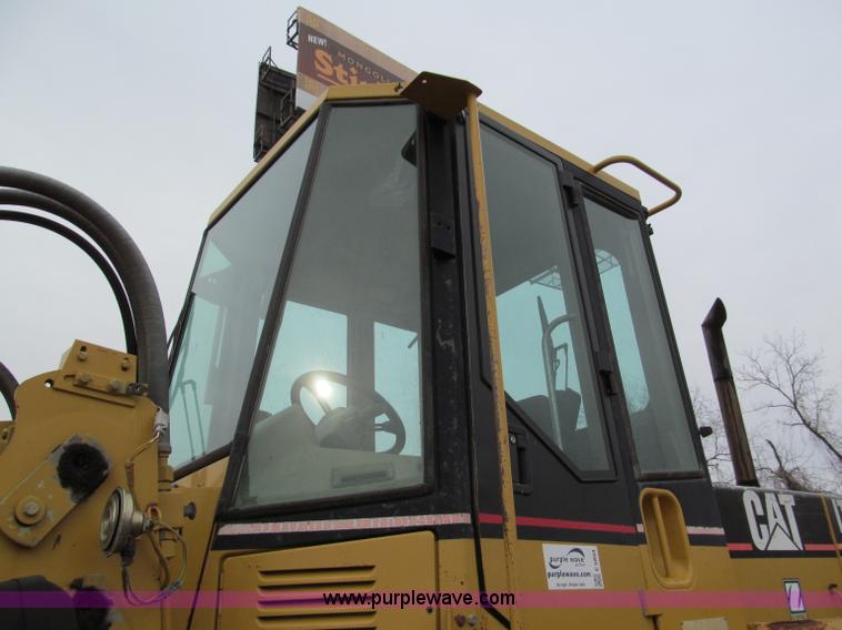 image for item E5893 1994 Caterpillar IT28F  articulating wheel loader